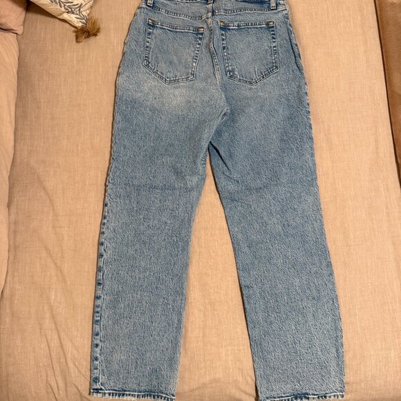 Abercrombie & Fitch Dad High Rise Jeans Size 28/6R Curve Love in Medium Wash - Picture 5 of 7